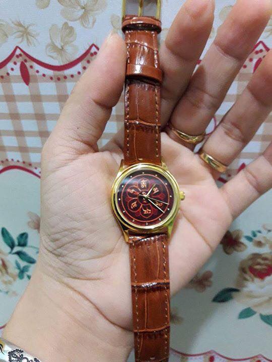 Đồng hồ Lục tự Minh chú độc đáo